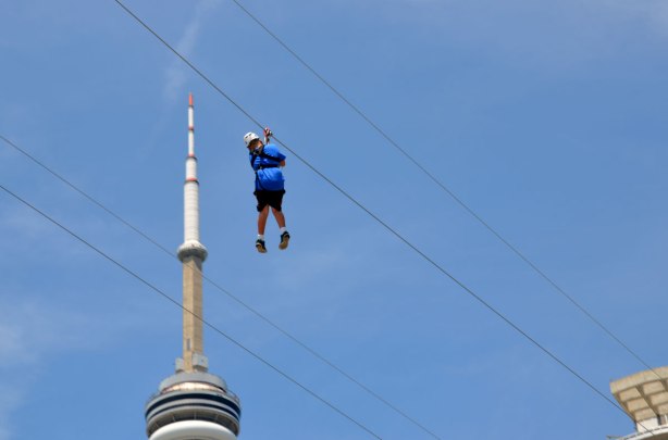 blog_CN_Tower_zipline