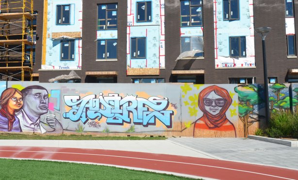 blog_mural_woman_head_scarf