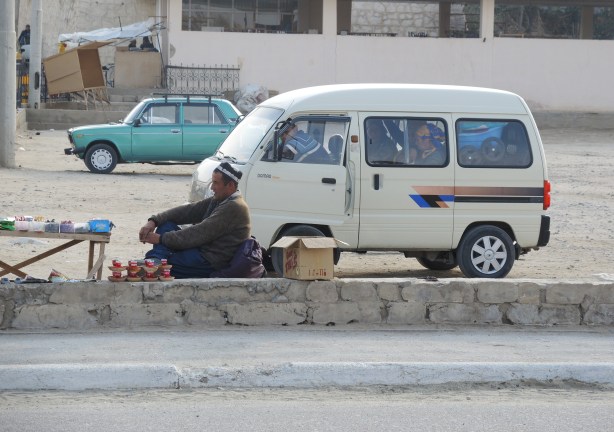 nurata_van_sellers_roadside