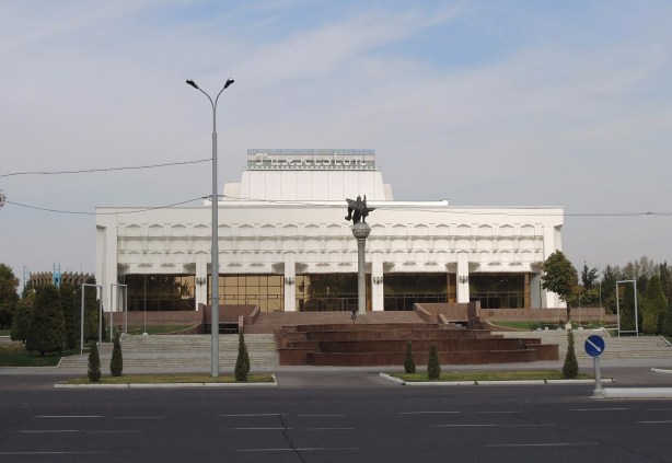 tash_buildings_theater