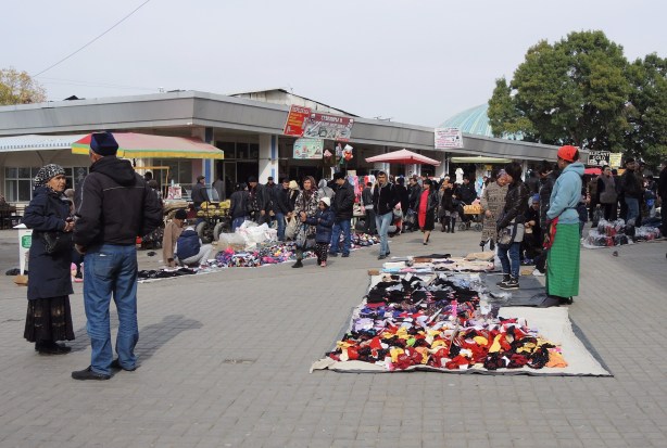 selling things outside on the ground