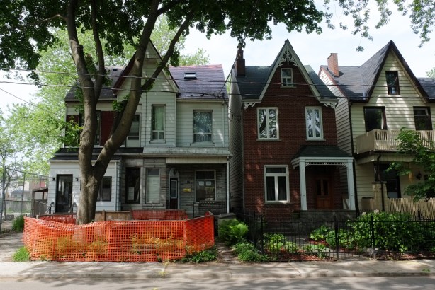 older houses, semi, ready to be renovated 