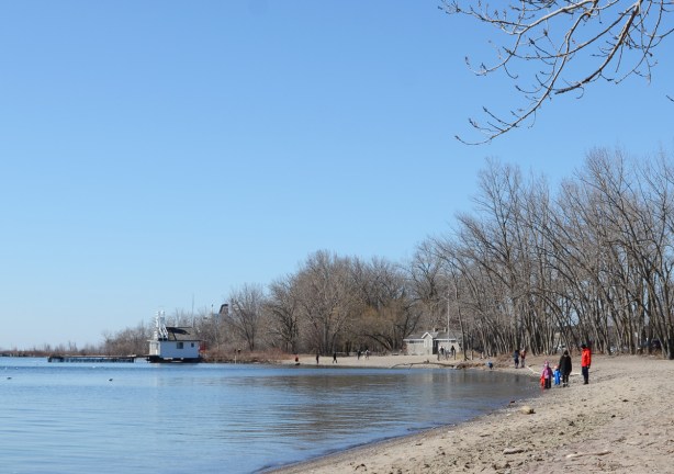 cherry beach with not many people and cherry lifeguard station