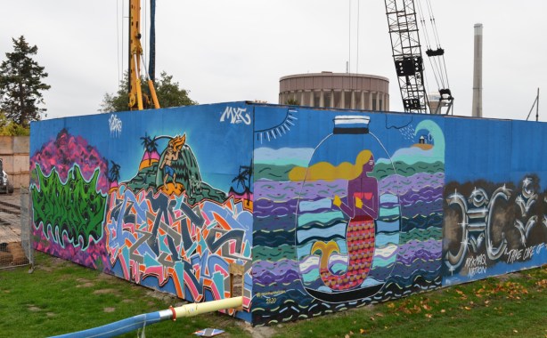 mural on hoardings near Ashvridge Bay water treatment facility, wallnoize project,