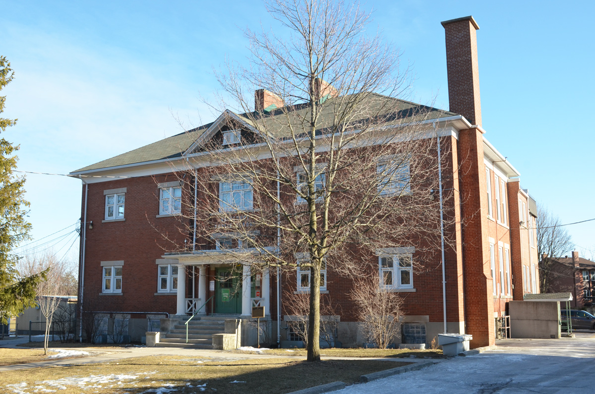 Agincourt Public school, two storey square brick building built in the early 1900s as a high school
