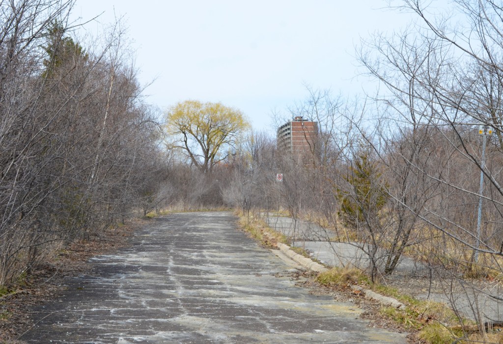 abandoned ramp to DVP, 
