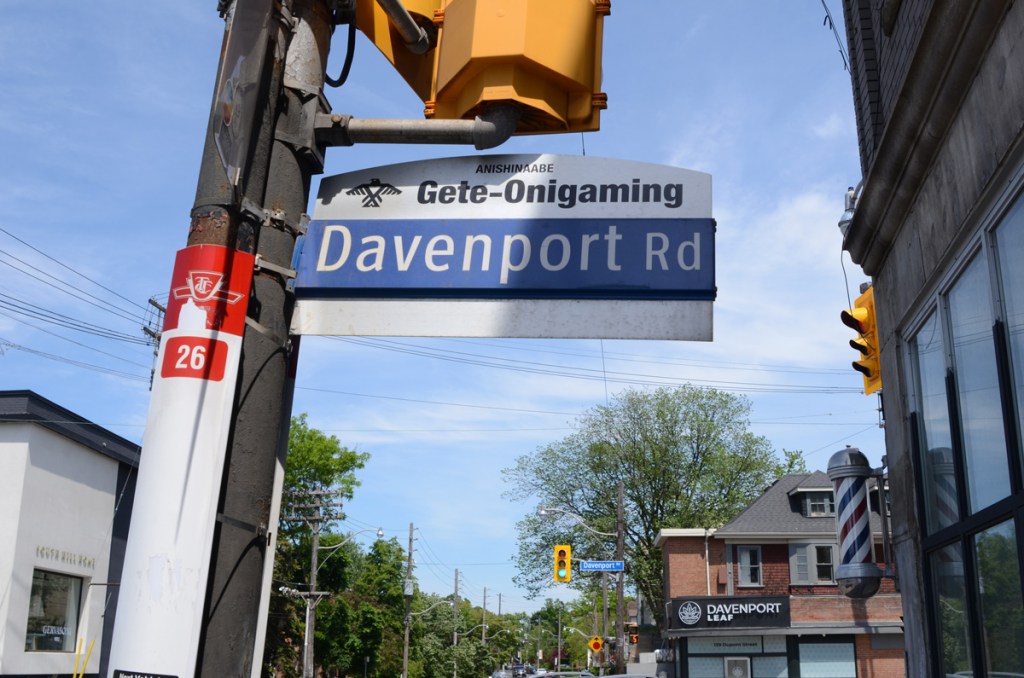 Toronto street sign for Davenport, with it's indigenous name also, Gete-Onigaming