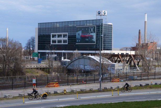 car dealership at Eastern Ave and Don Valley Parkway