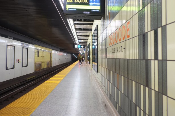 Osgoode subway platform
