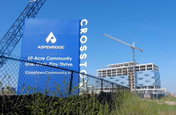 new construction at Aspenridge crosstown development