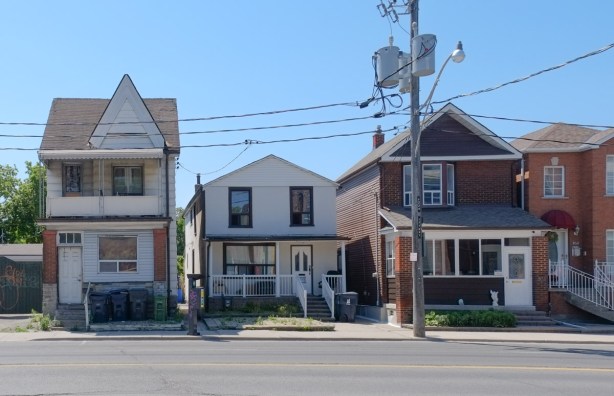 four houses on Dupont street