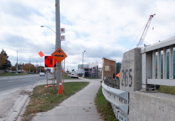 looking west on Sheppard towards mccowan, metrolinx construction on right side