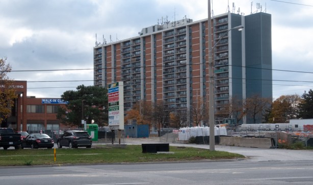 apartment building and lowrise plaza with medical clinic, sheppard east