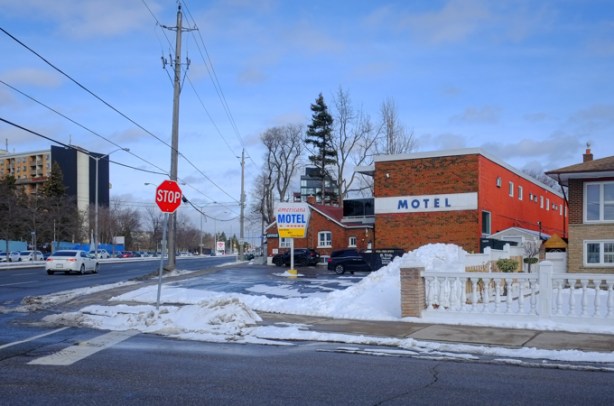 americana motel on kingston road