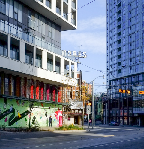 dundas street looking east towards george street, old filmore hotel can just be seen behind newer condo development