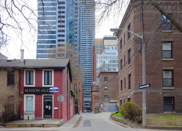 alley running north from Irwin Ave., just west of Yonge