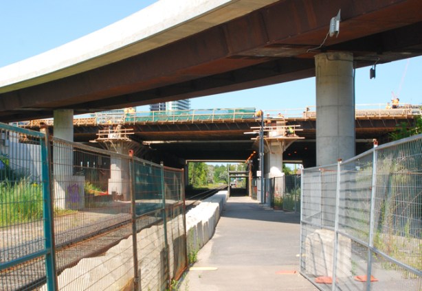 track level, platform for oriole GO station, under the 401, 