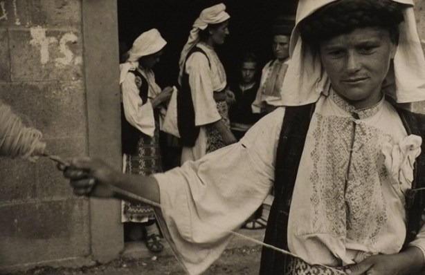 Marc Riboud Magnus Photo, black and white photos taken in Dalmatia region of Yugoslavia (now Croatia), person spinning wool