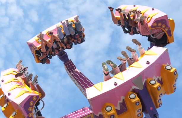 lots of feet up in the air, cne midway ride