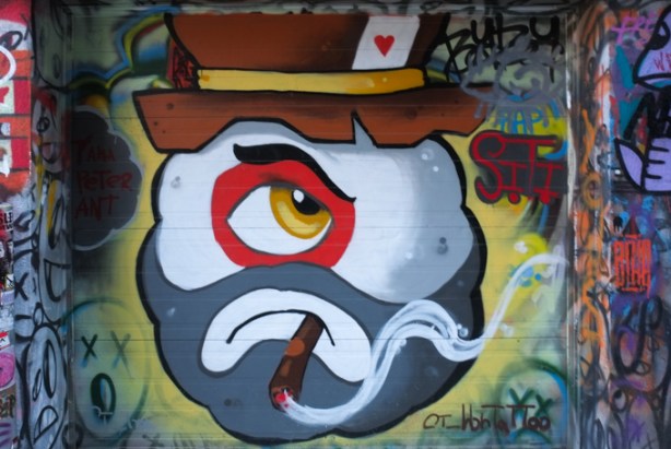 mural in graffiti alley